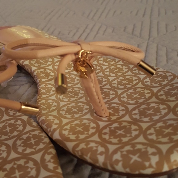 Sold Kate Spade sandals NWOT - Picture 2 of 5
